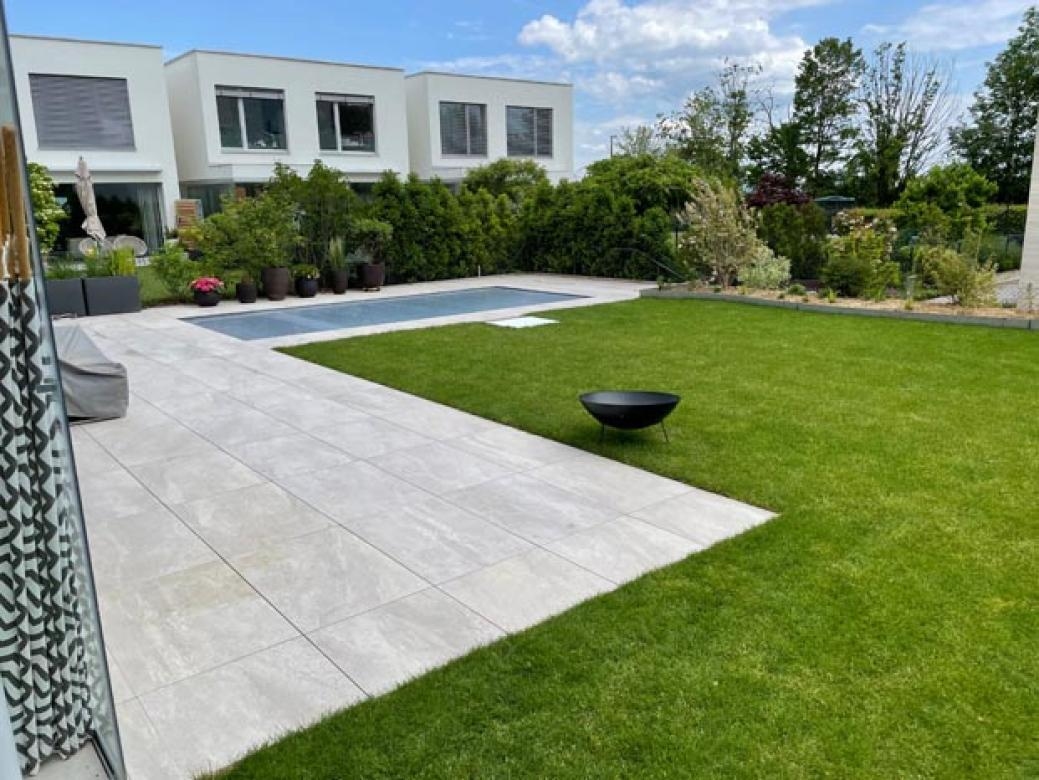 Naturstein im Garten (25).jpg